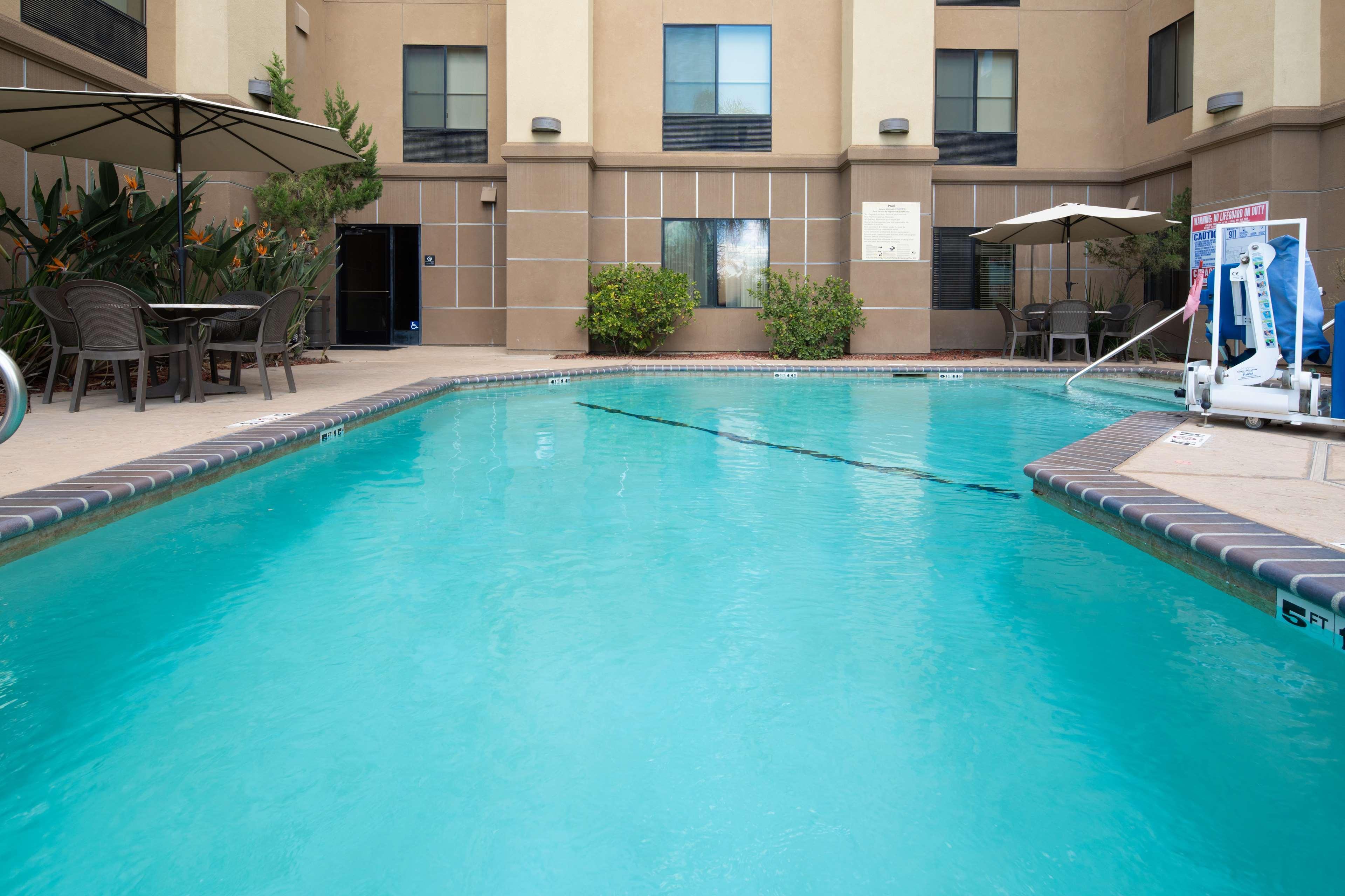 Hampton Inn Visalia Eksteriør billede